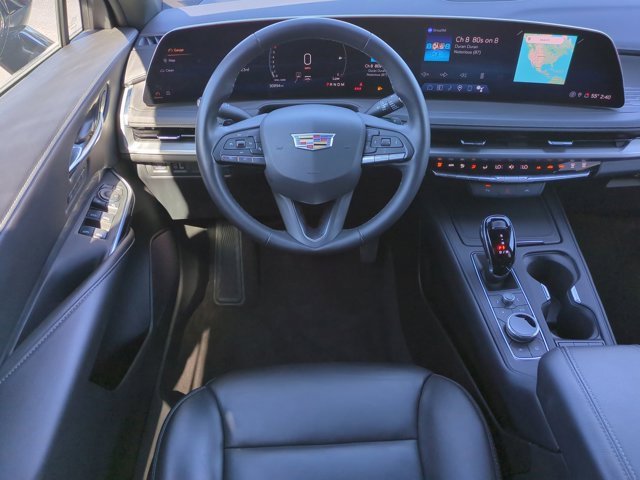 Used 2025 Cadillac XT4 Premium Luxury image 17