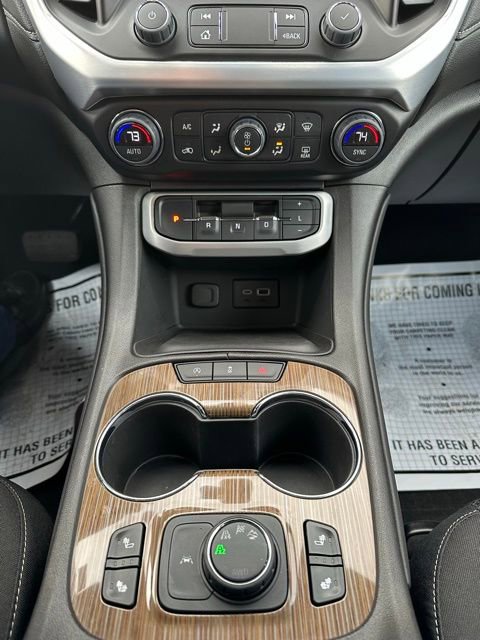 Used 2023 GMC Acadia SLE w/ Driver Convenience Package image 43