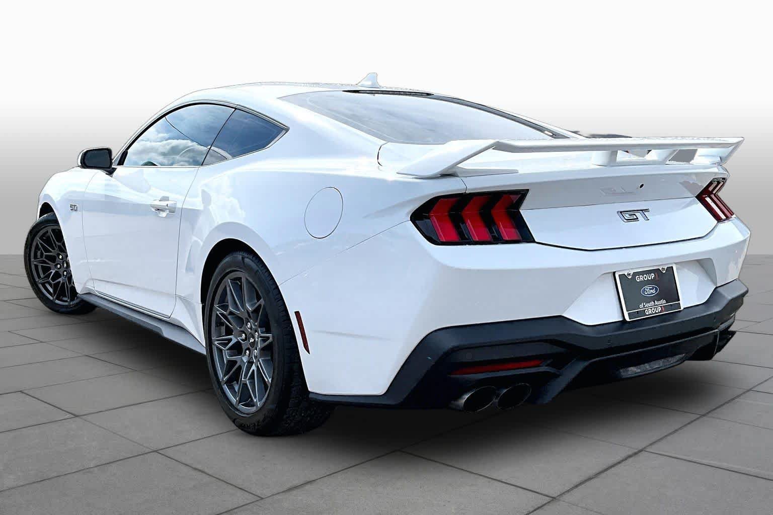 Used 2025 Ford Mustang GT Premium w/ GT Performance Package RWD image 12