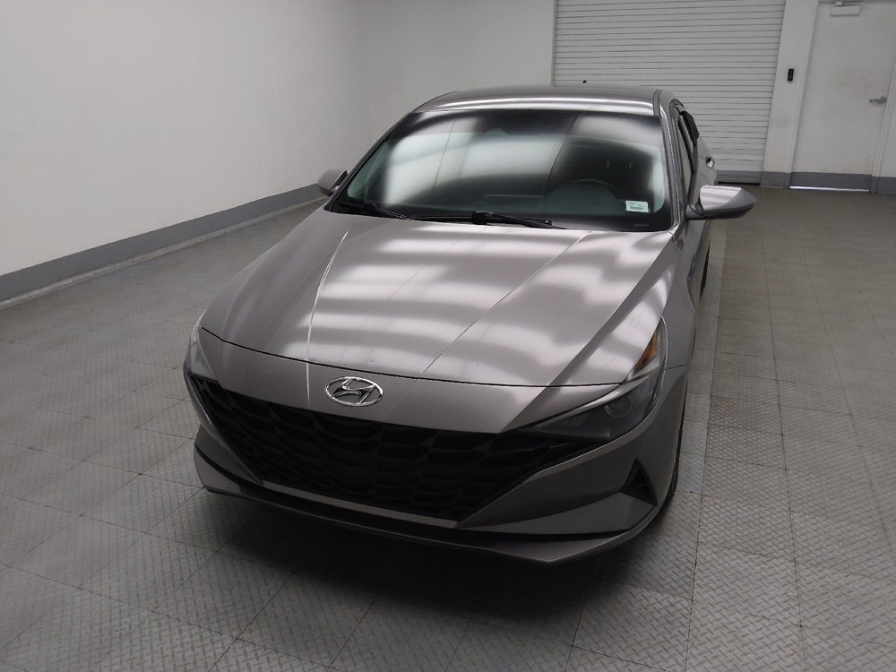 Used 2022 Hyundai Elantra SE w/ Preferred Accessory Package FWD image 15