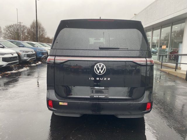 New 2025 Volkswagen ID. Buzz Pro S RWD image 10