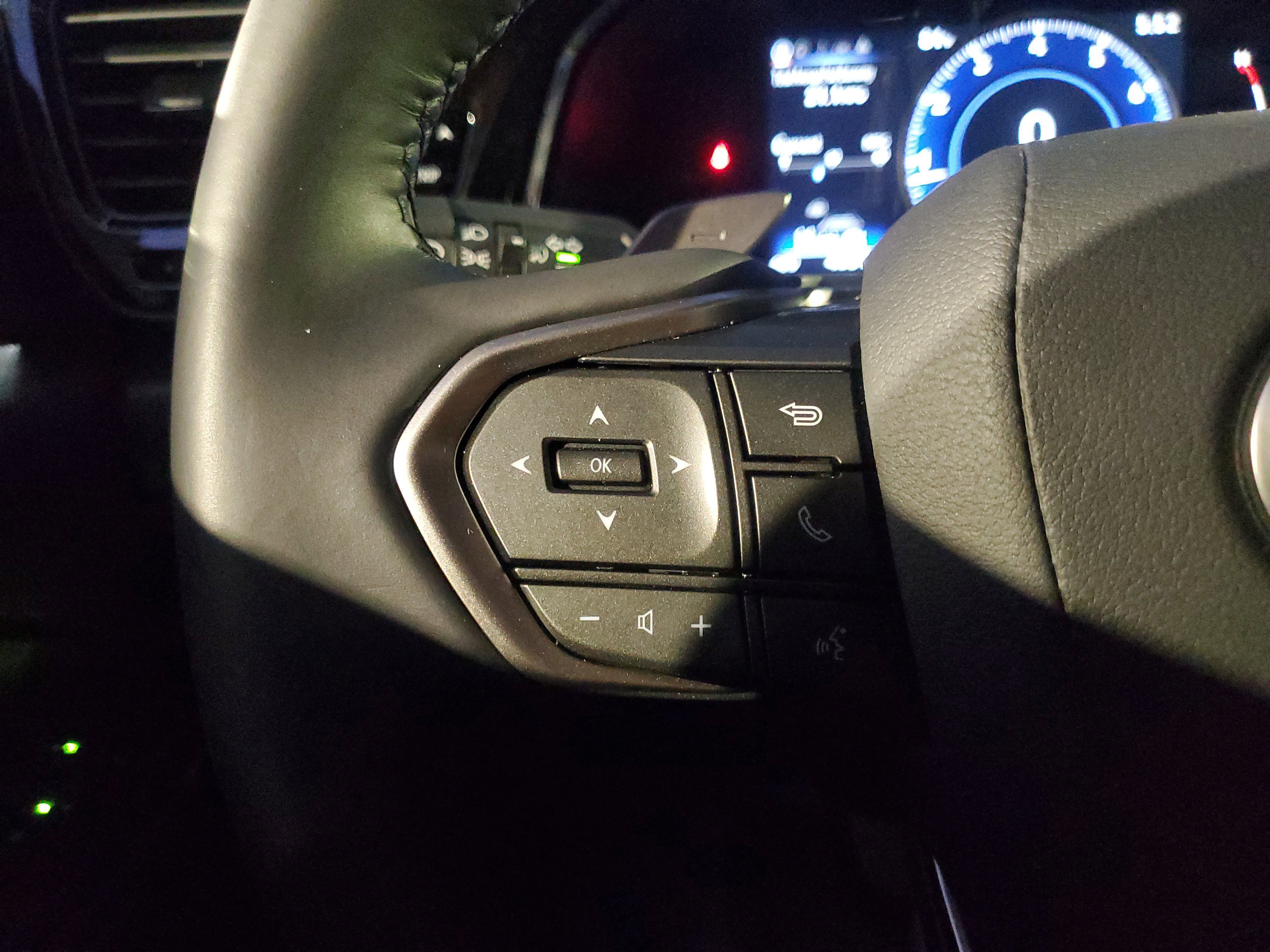 Certified 2025 Lexus NX 250 FWD w/ Premium Package image 21