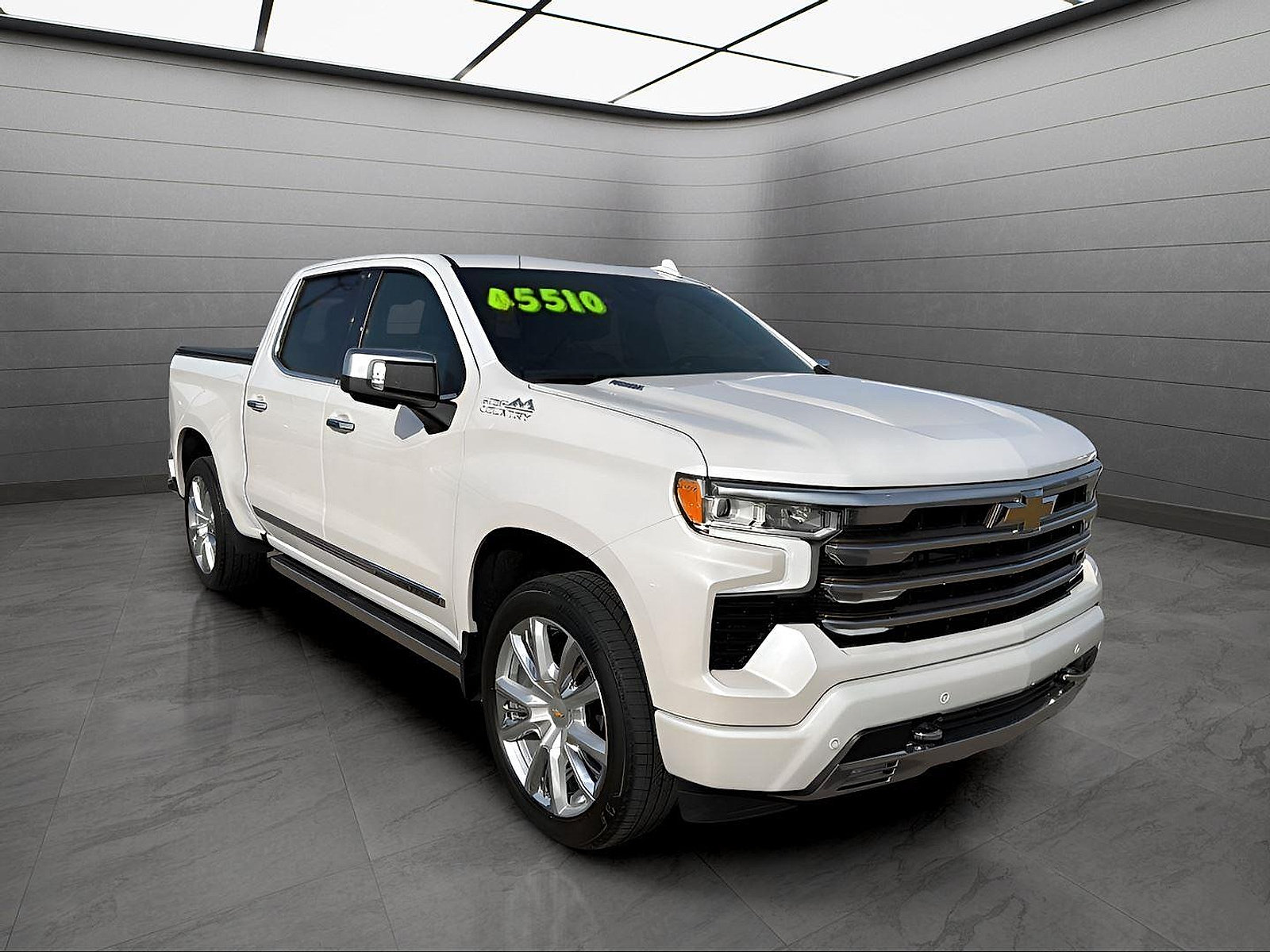 Used 2022 Chevrolet Silverado 1500 High Country w/ High Country Premium Package AWD/4WD image 5