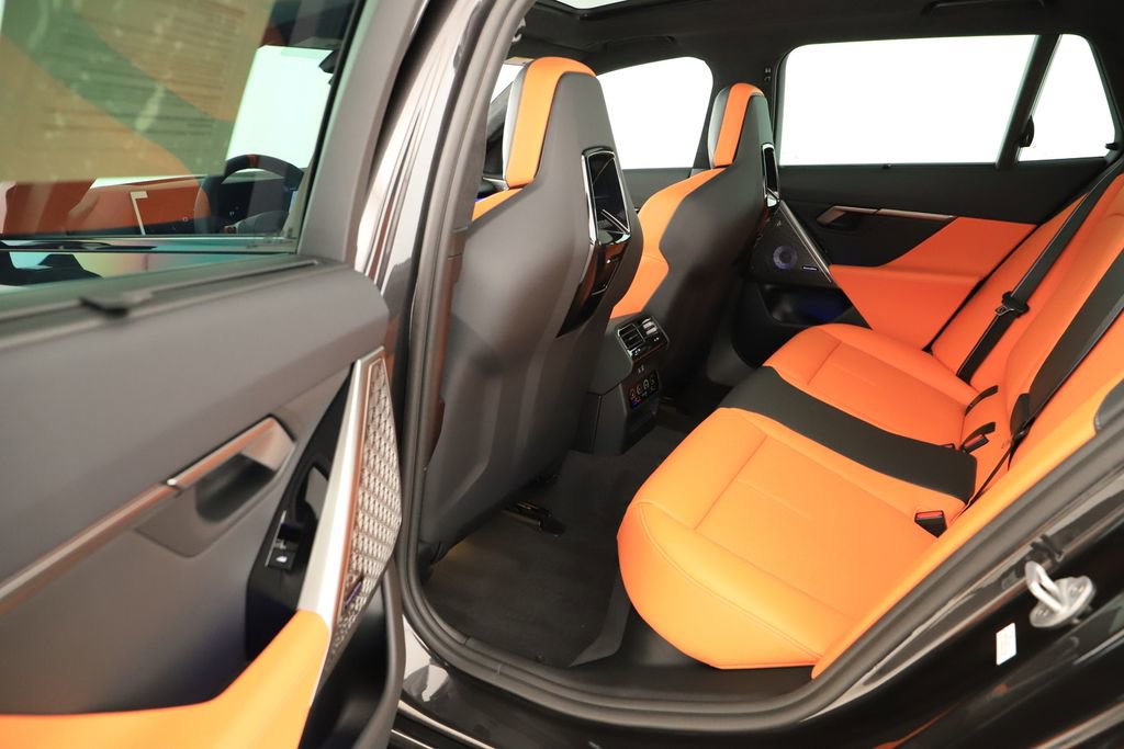 Used 2026 BMW M5 Touring AWD/4WD image 35