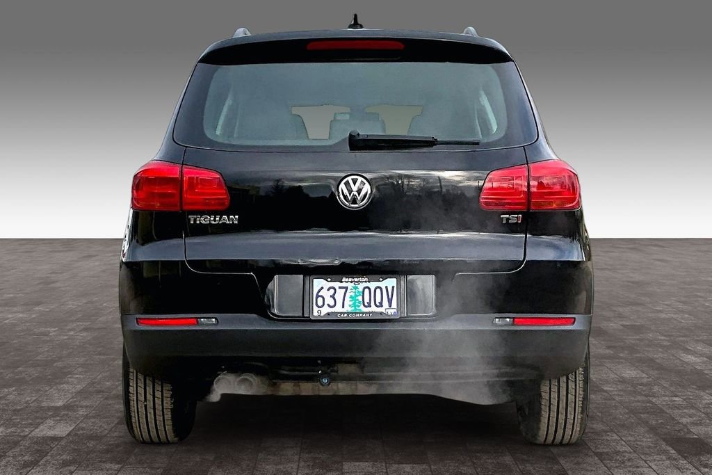 Used 2017 Volkswagen Tiguan S image 6