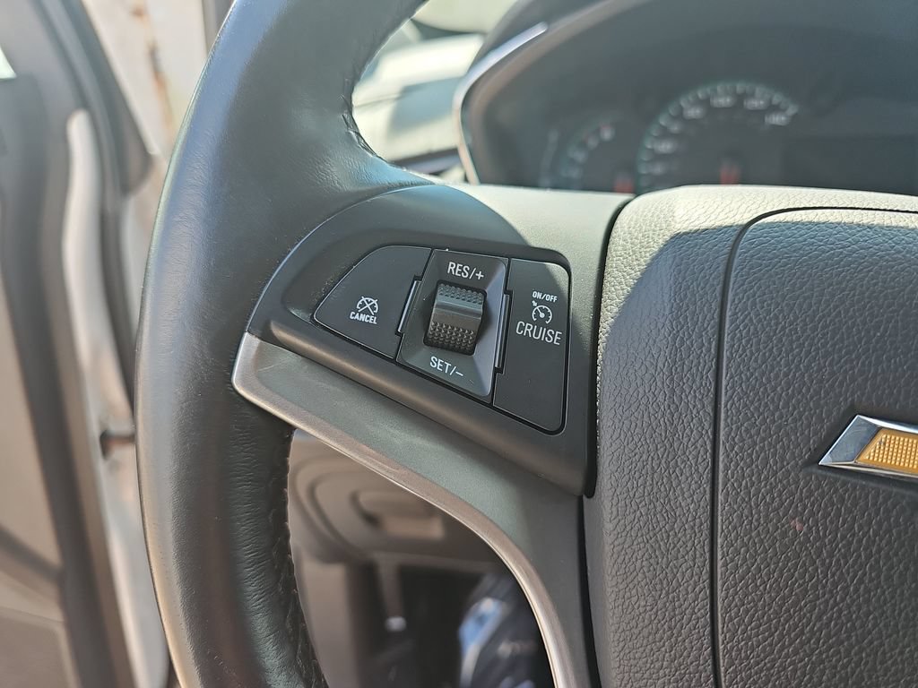 Certified 2019 Chevrolet Trax LT w/ LT Convenience Package FWD image 21