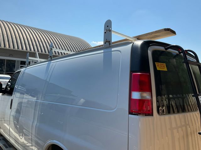 Used 2022 Chevrolet Express 2500 w/ Driver Convenience Package RWD image 4