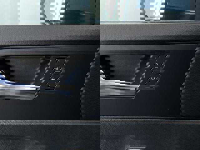 New 2025 Volkswagen Jetta SE image 12