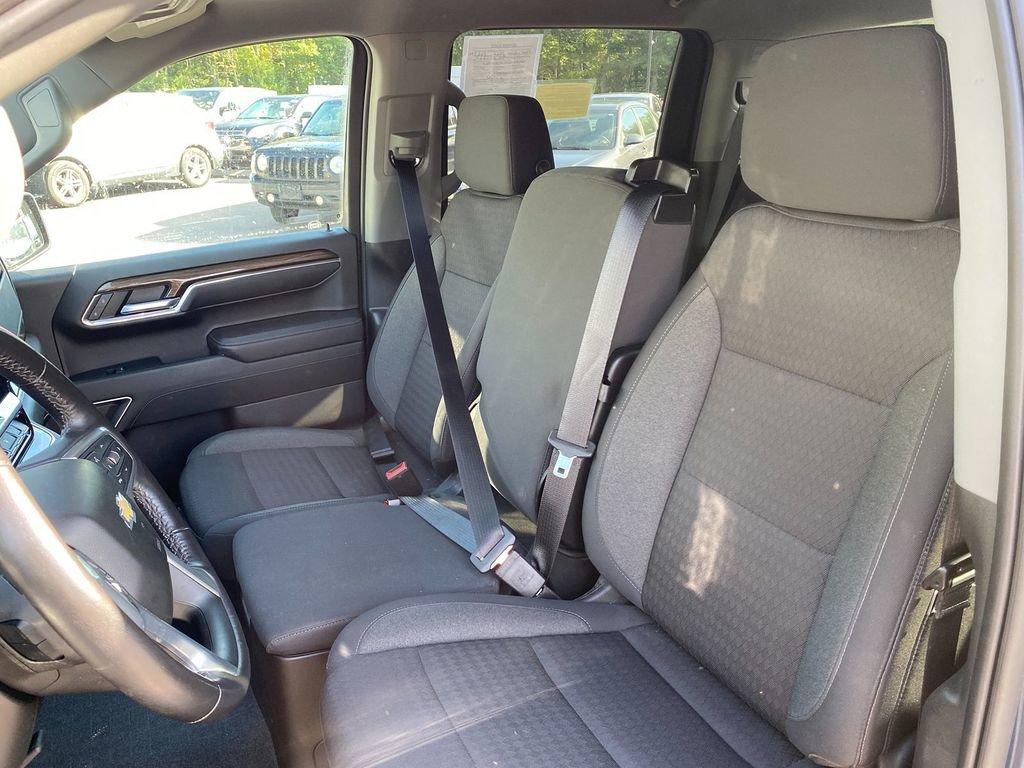 Used 2022 Chevrolet Silverado 1500 LT w/ Protection Package image 24