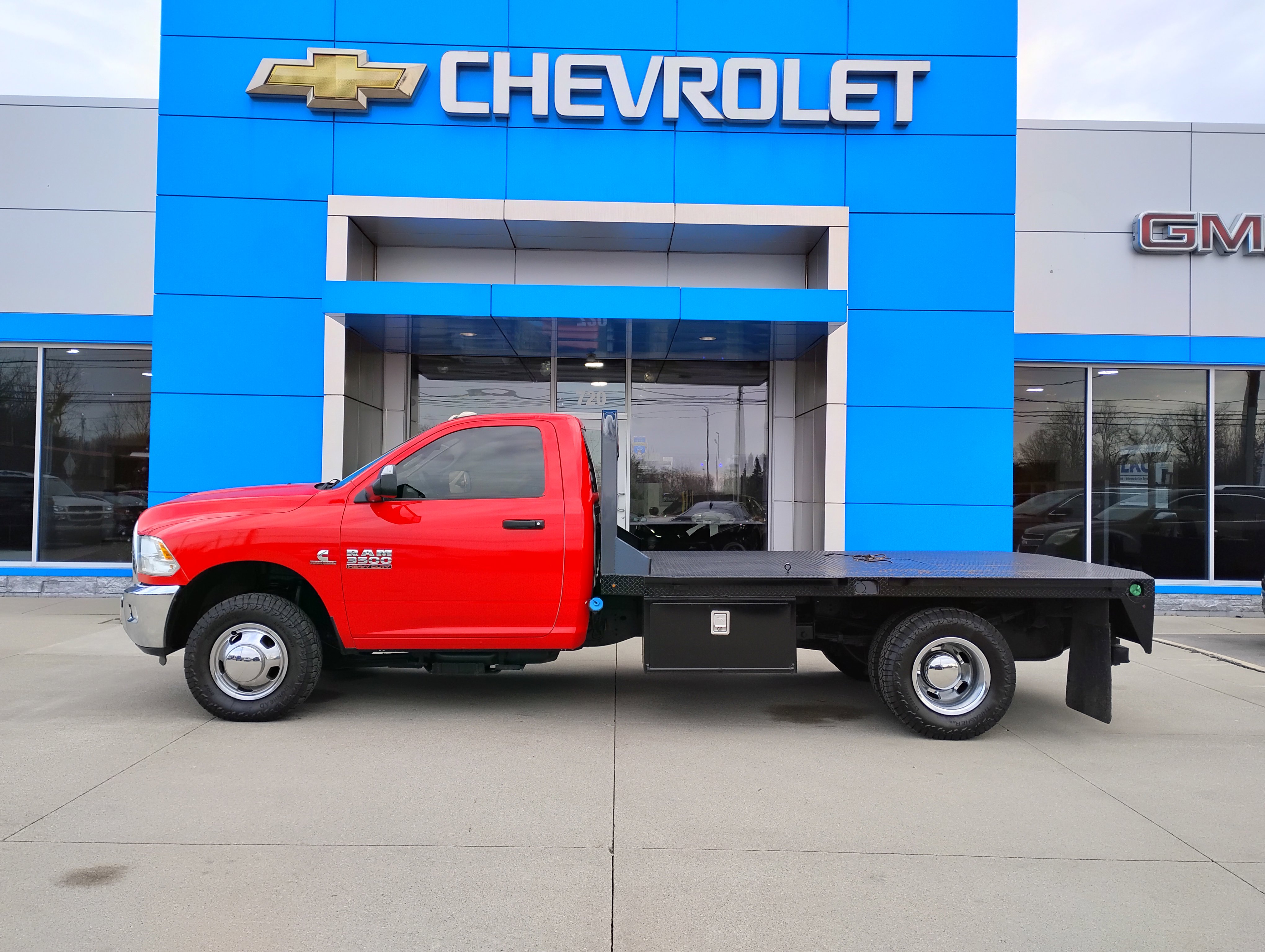 Used 2017 RAM 3500 Tradesman w/ Chrome Appearance Group image 24