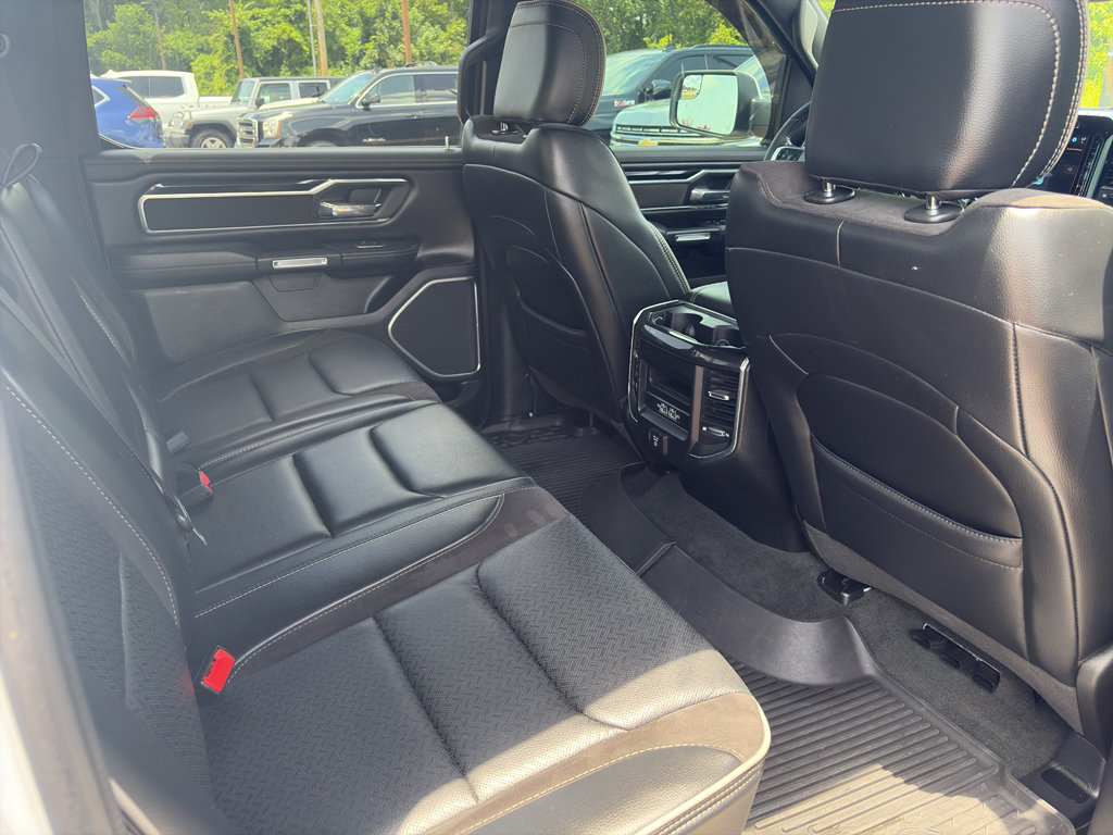Used 2022 RAM 1500 Laramie AWD/4WD image 13