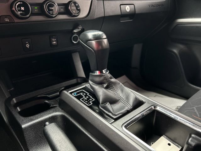 Used 2016 Toyota Tacoma TRD Sport w/ Towing Package AWD/4WD image 38