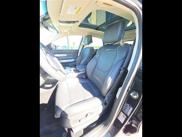 Used 2026 Genesis GV70 2.5T Select AWD/4WD image 6