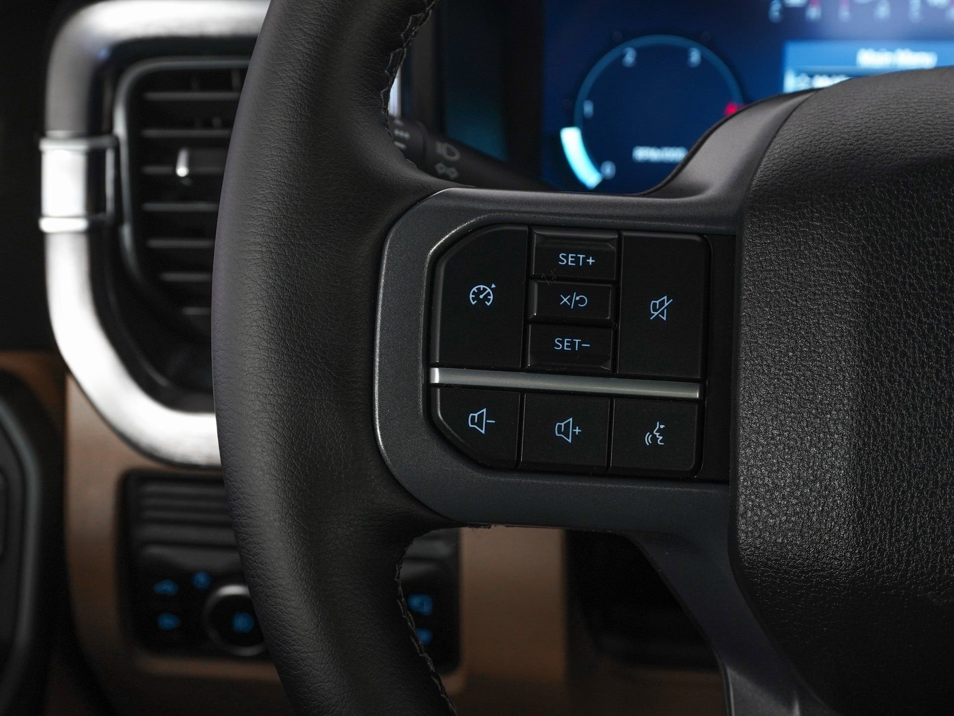 Used 2026 Ford F450 Lariat w/ FX4 Off-Road Package image 22