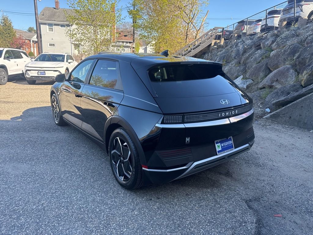 Certified 2022 Hyundai Ioniq 5 SEL AWD/4WD image 3
