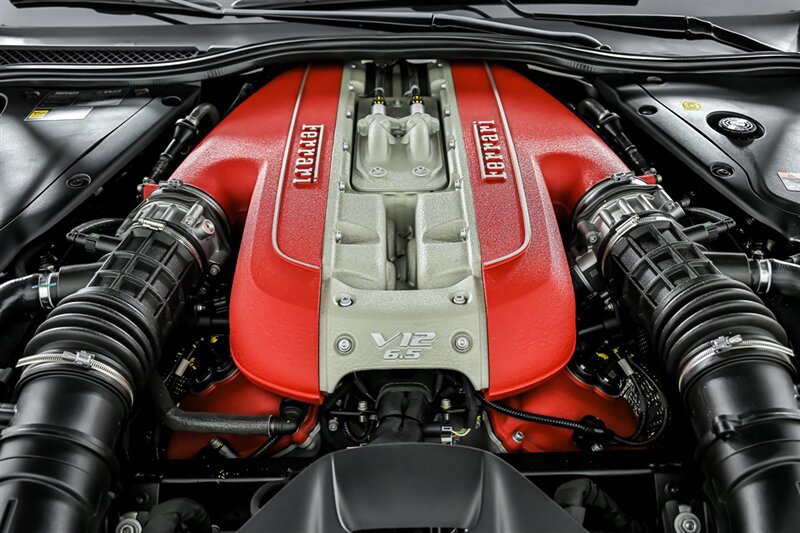 Used 2023 Ferrari 812 GTS RWD image 19