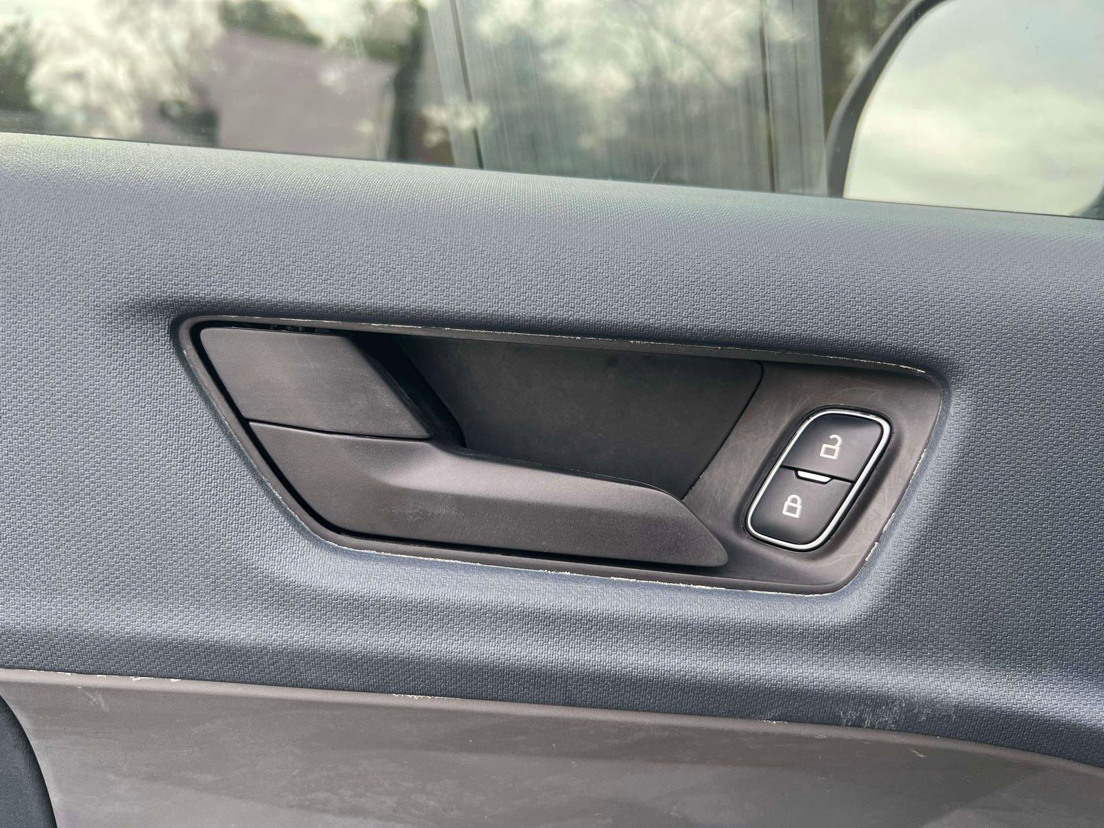 Used 2025 Ford Maverick XL w/ Equipment Group 102A image 19