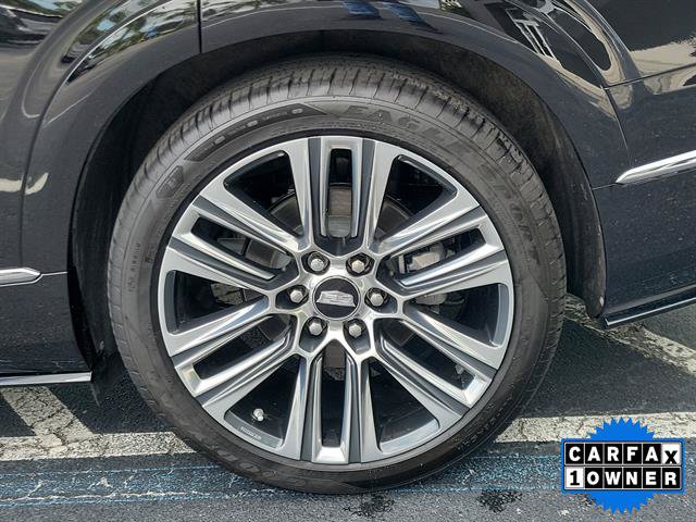 Certified 2026 Cadillac Vistiq Platinum w/ LPO, Floor Liner Package AWD/4WD image 5