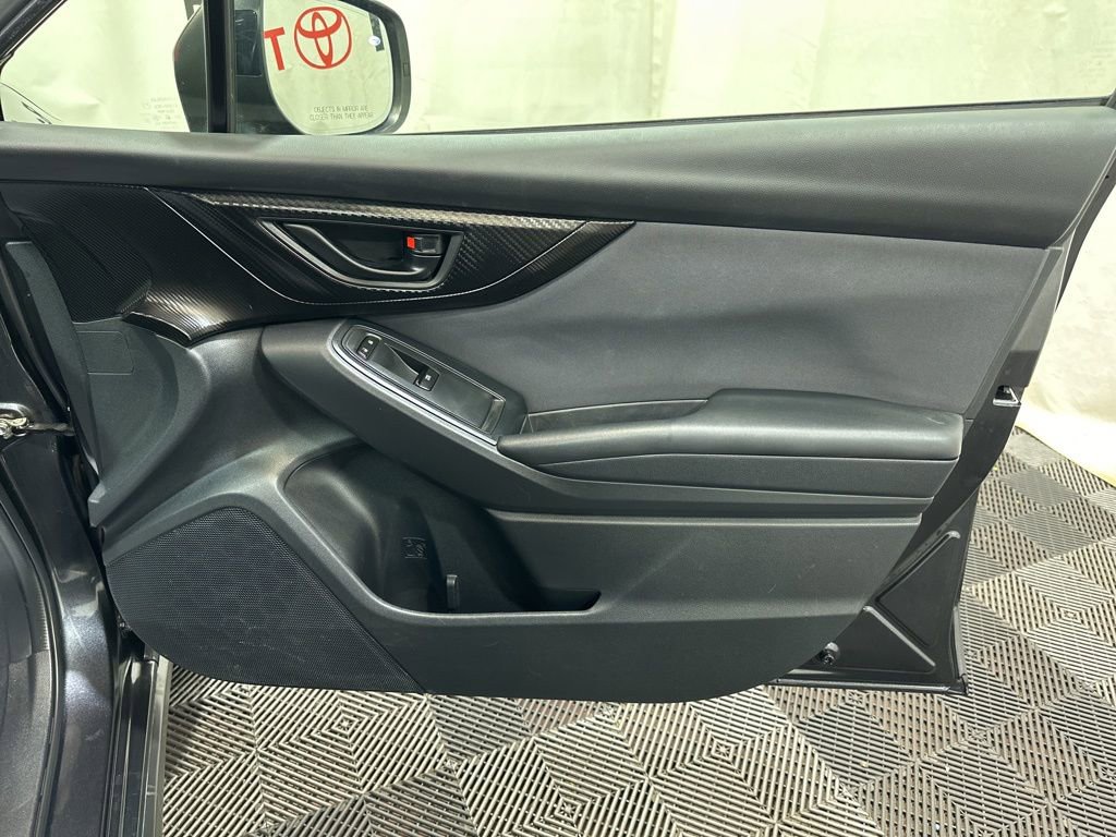 Used 2018 Subaru Crosstrek 2.0i Premium w/ Eyesight System image 11