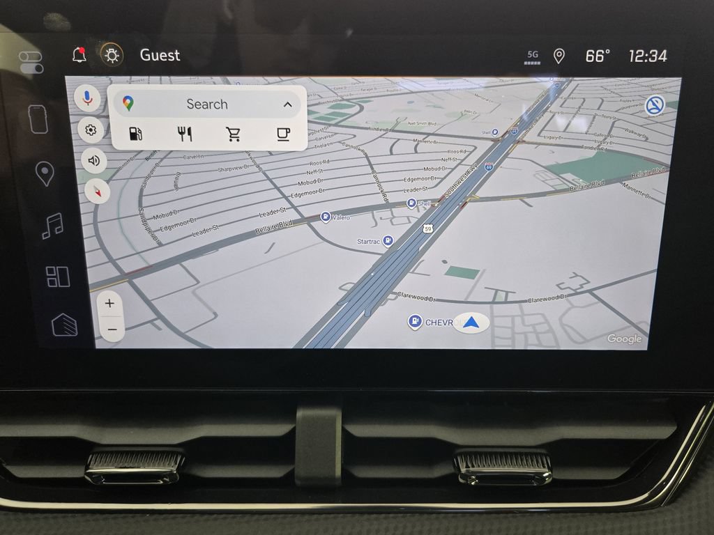 New 2026 Chevrolet Equinox RS w/ Convenience Package III FWD image 18