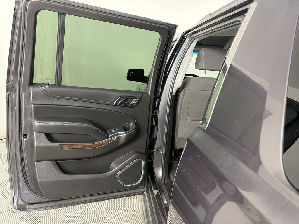Used 2017 Chevrolet Suburban LS AWD/4WD image 12