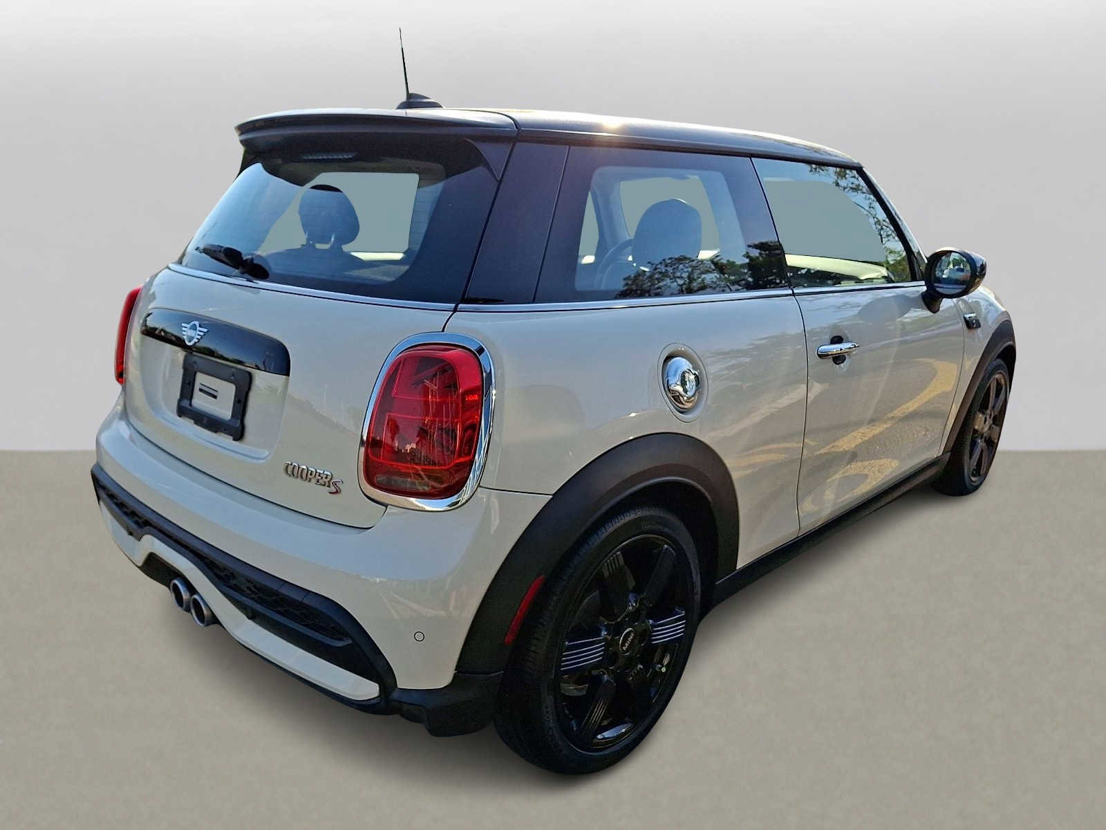 Used 2022 MINI Cooper S FWD image 4