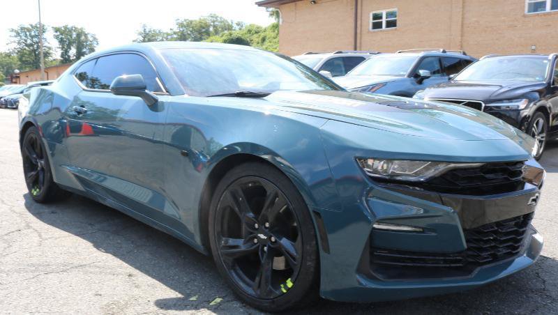 Used 2019 Chevrolet Camaro SS RWD image 3