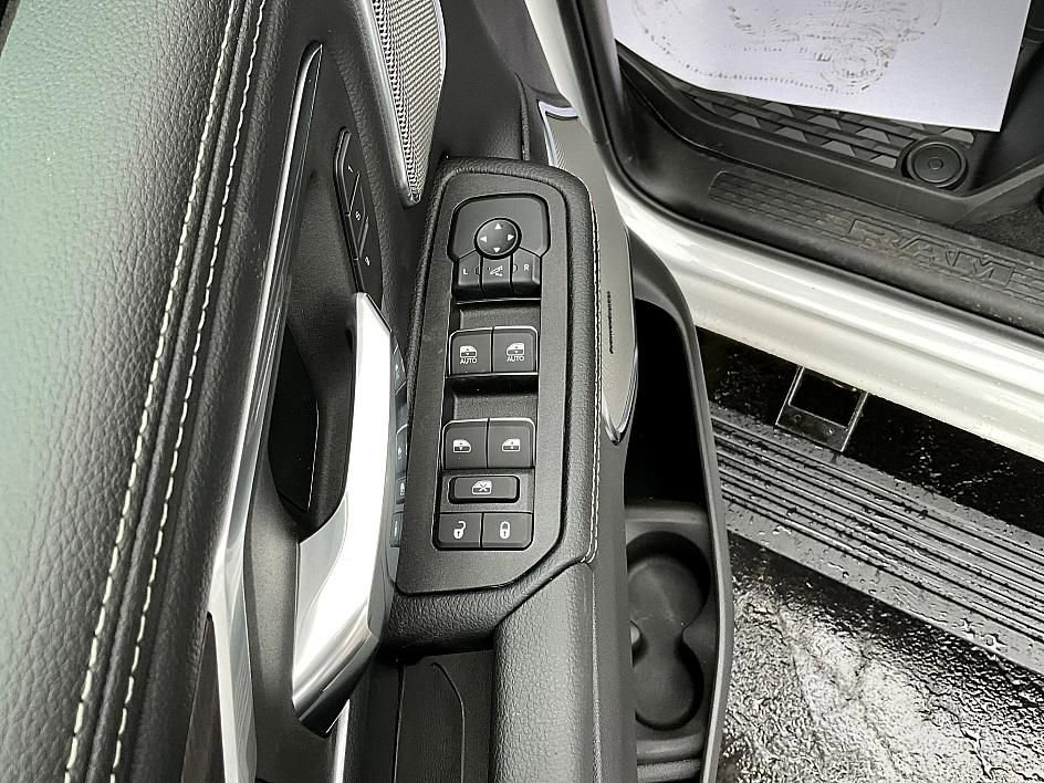 New 2026 RAM 1500 Laramie w/ Night Edition image 15