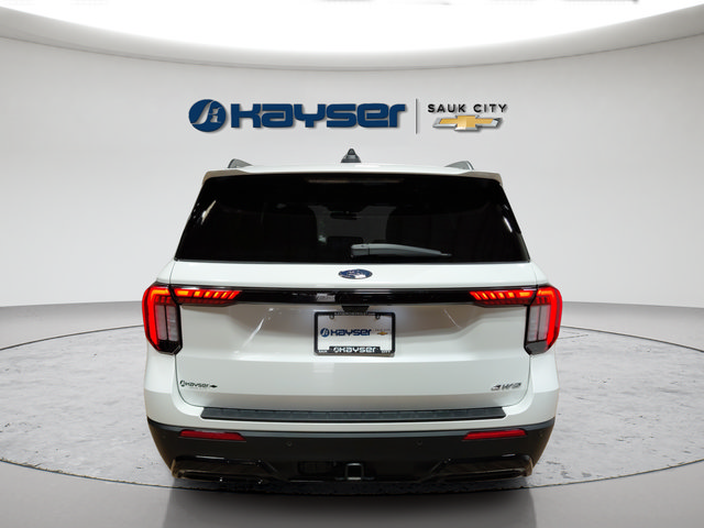 Used 2025 Ford Explorer ST-Line AWD/4WD image 6