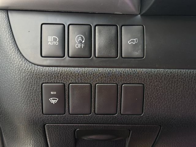 Used 2017 Toyota Highlander SE w/ Carpet Mat Package AWD/4WD image 23