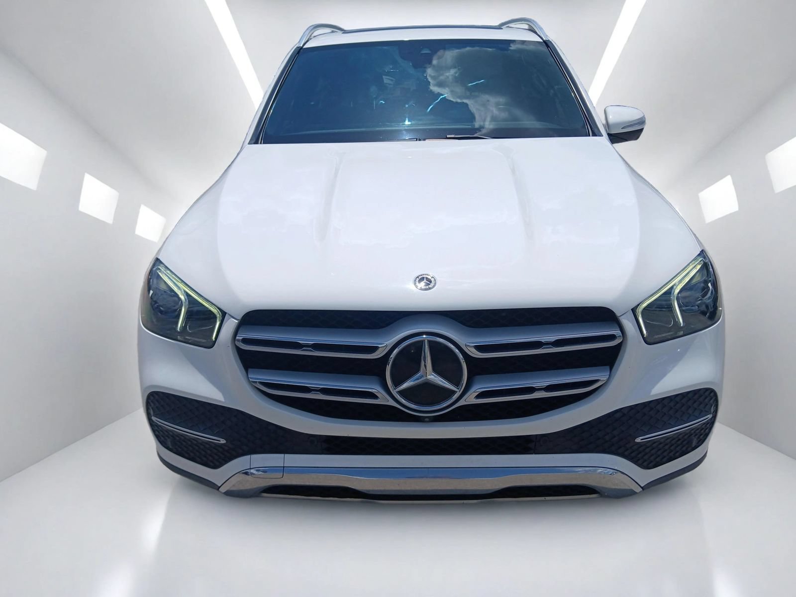 Used 2020 Mercedes-Benz GLE 350 4MATIC image 3