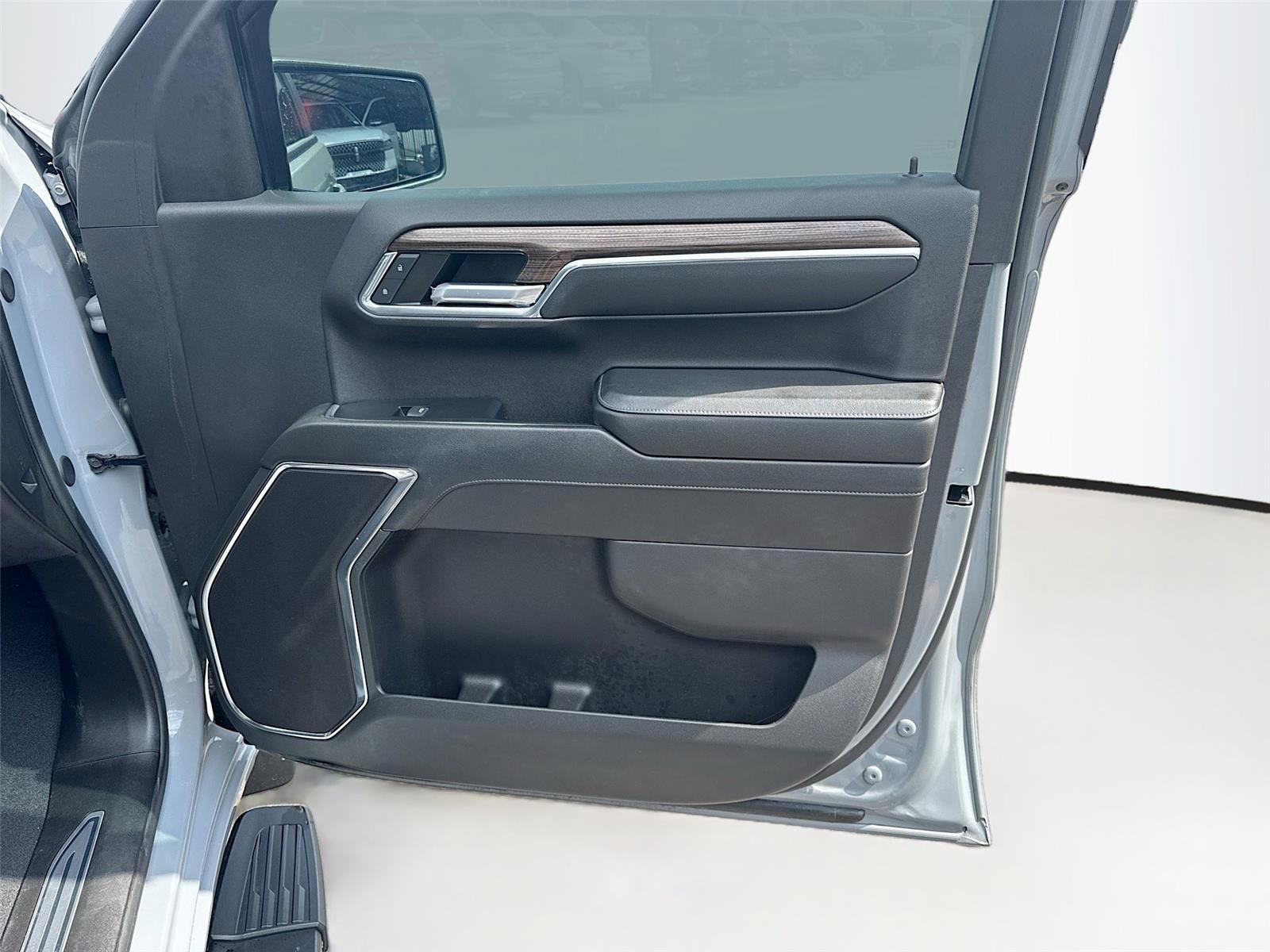 Used 2024 Chevrolet Silverado 1500 RST RWD image 14