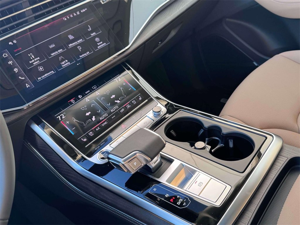 New 2025 Audi Q8 Premium Plus image 17