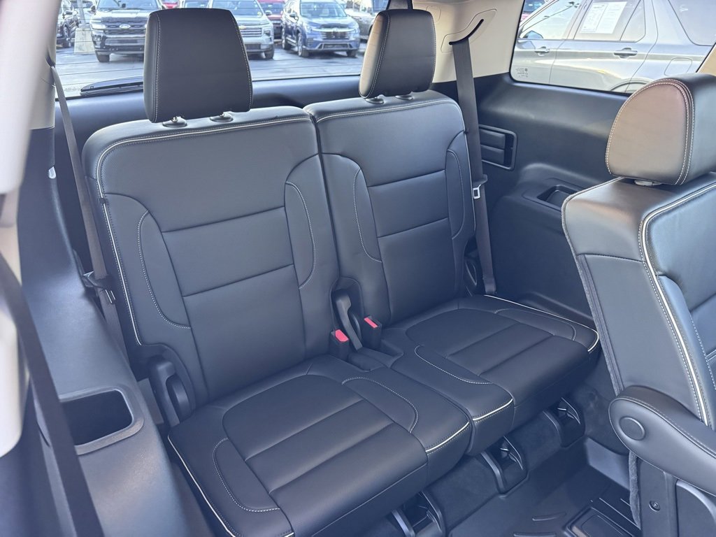 Used 2022 GMC Acadia Denali w/ Denali Technology Package image 32