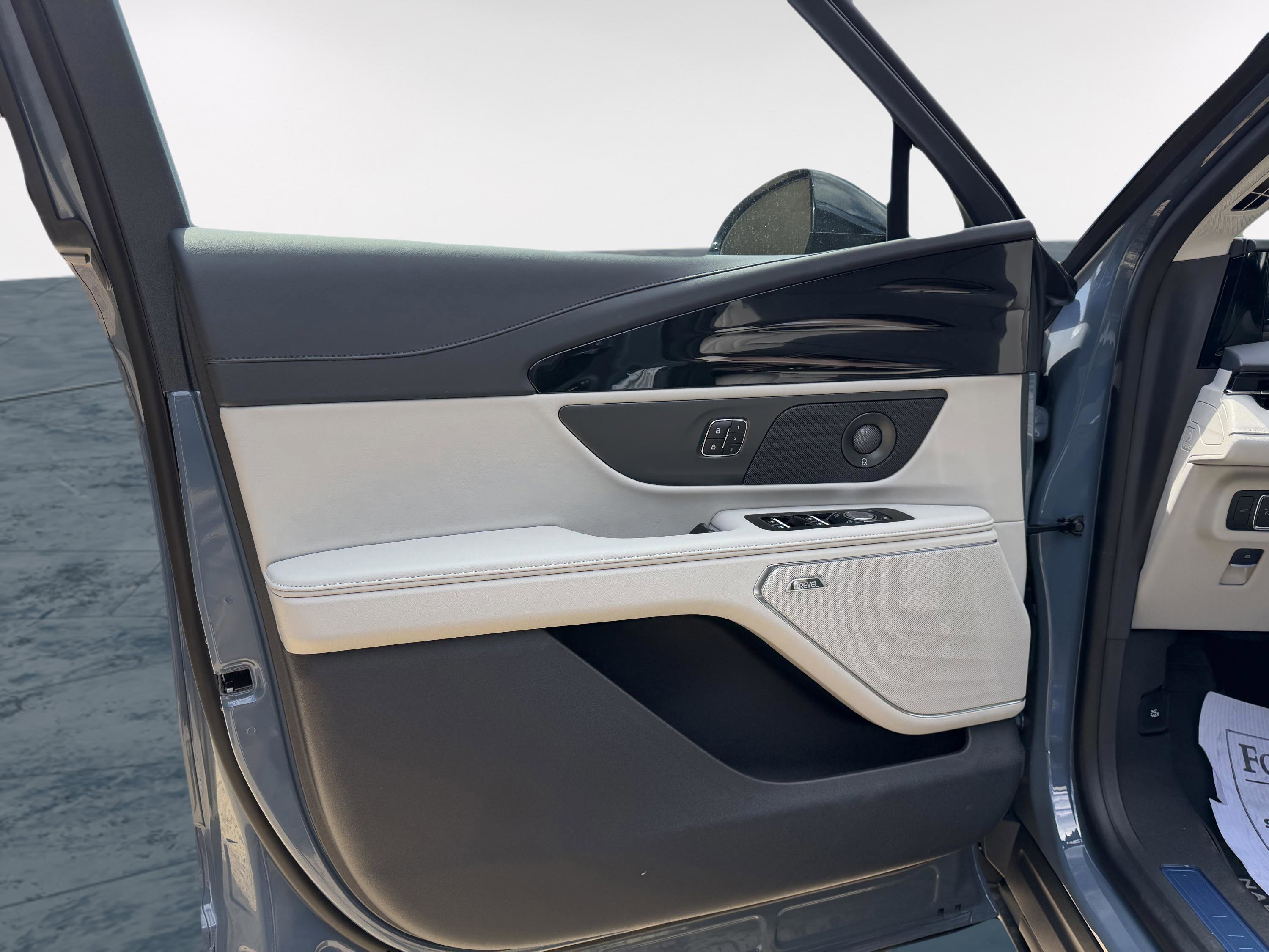 New 2026 Lincoln Nautilus Premier w/ Equipment Group 102A AWD/4WD image 12