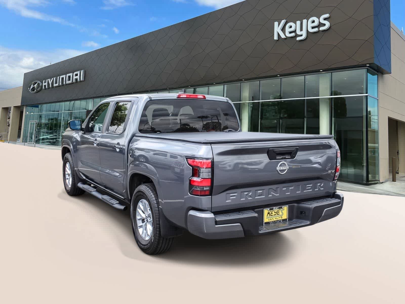 Used 2024 Nissan Frontier SV RWD image 7