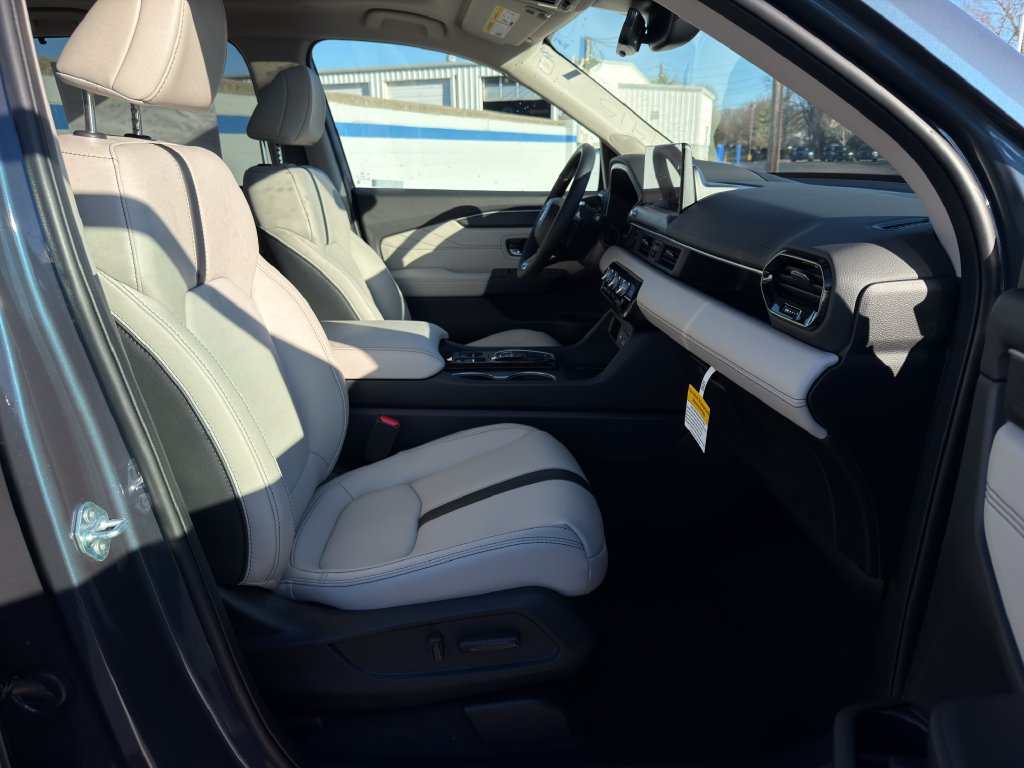 Used 2026 Honda Pilot Touring image 26