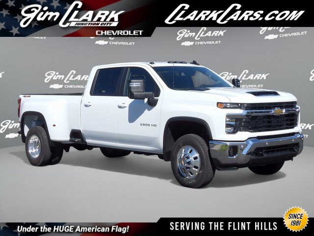 New 2026 Chevrolet Silverado 3500 LT image 1