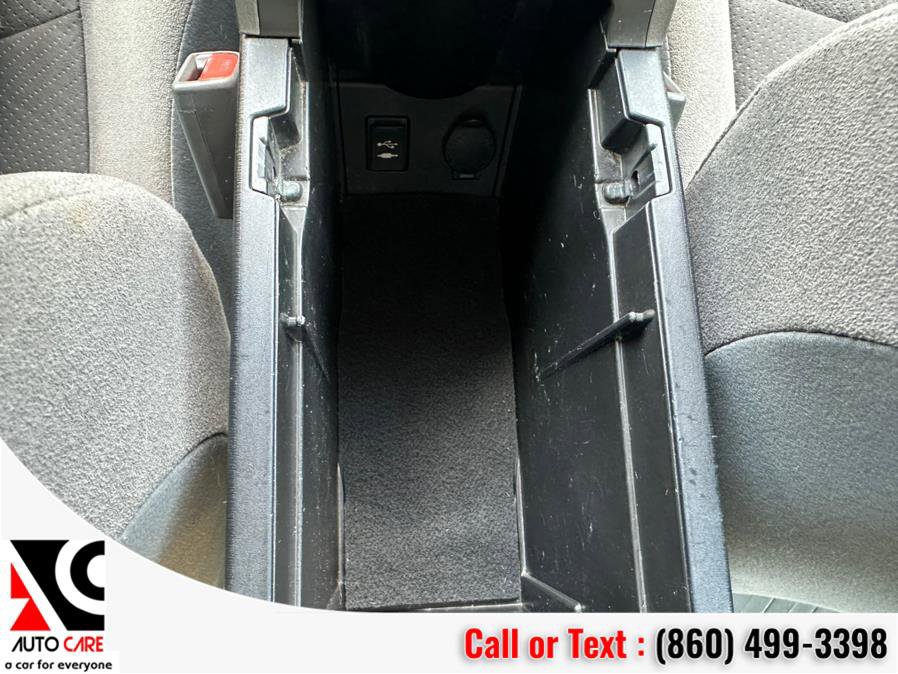 Used 2015 Toyota Prius Three w/ Solar Roof Package image 25