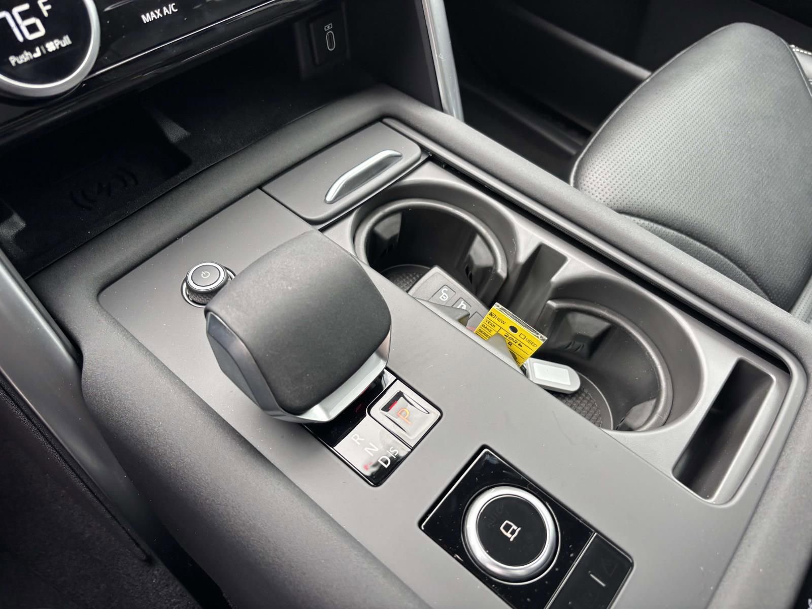 New 2026 Land Rover Discovery Dynamic SE AWD/4WD image 18