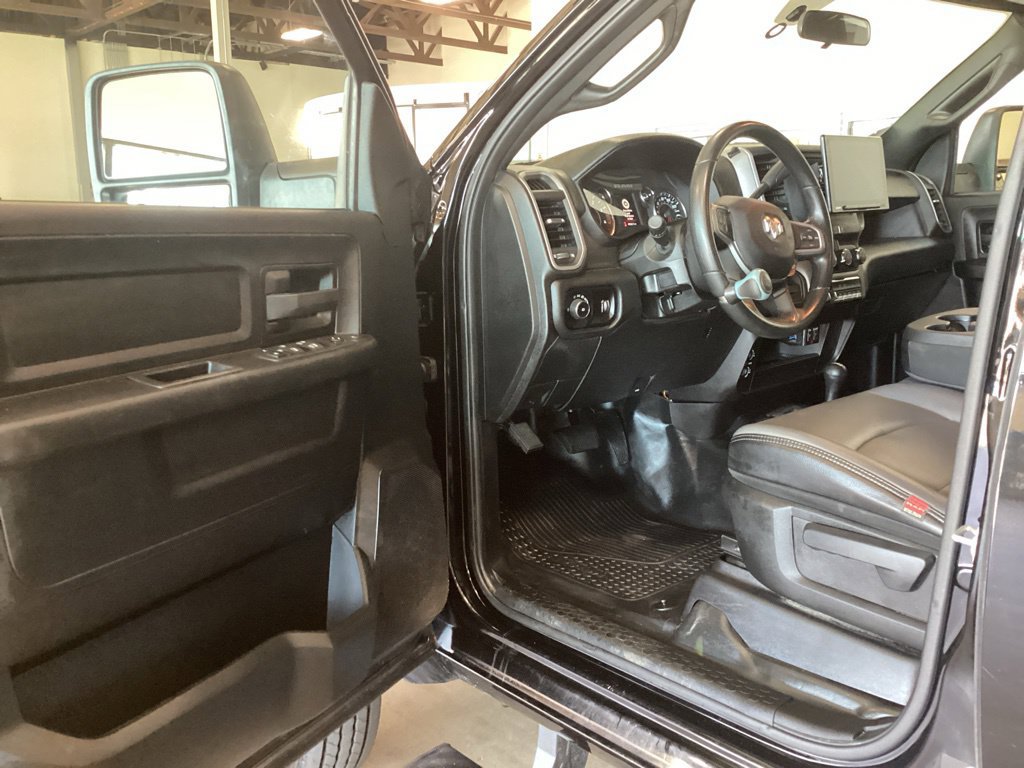 Used 2024 RAM 4500 4x4 Crew Cab DRW image 9