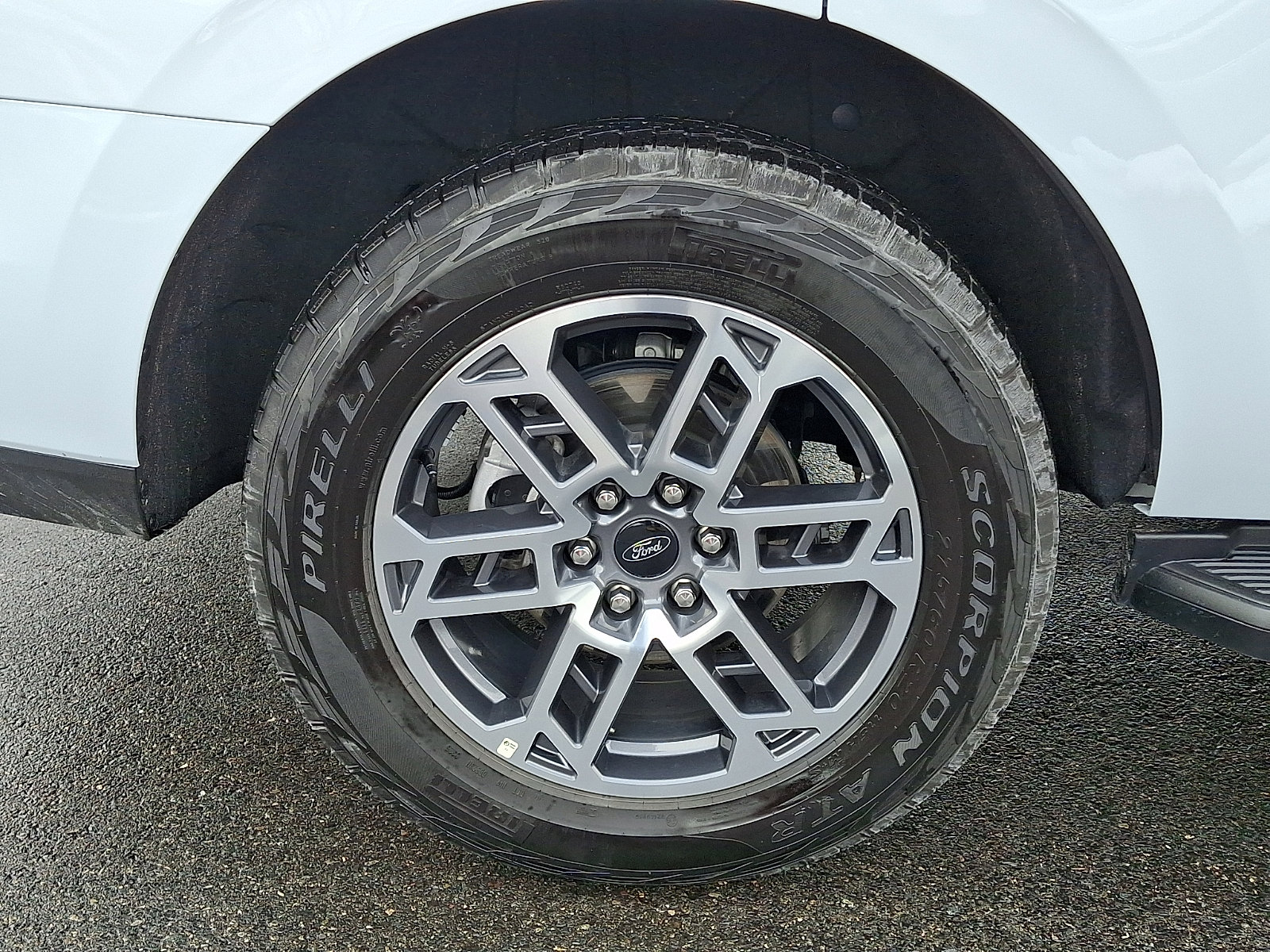 Used 2025 Ford Expedition Active image 7