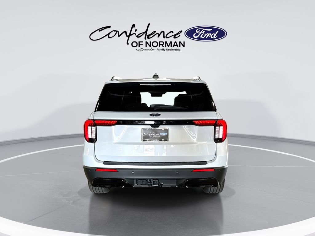 New 2026 Ford Explorer ST-Line w/ ST-Line Street Pack image 7