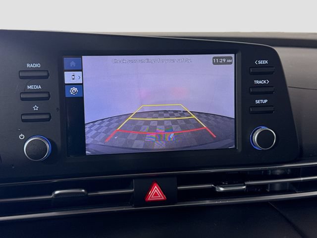 Certified 2024 Hyundai Elantra SE FWD image 22