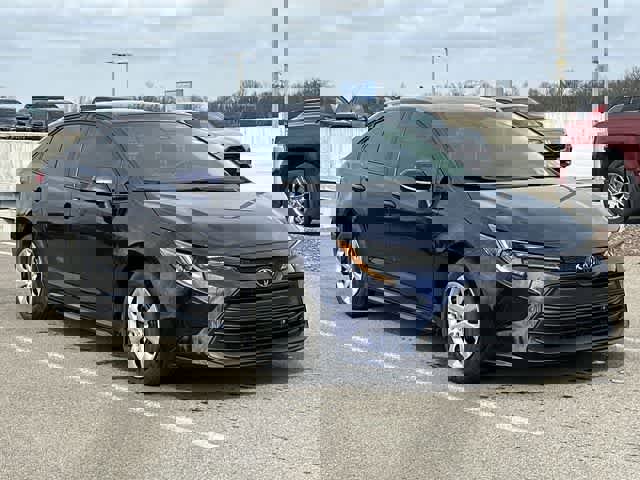Used 2025 Toyota Corolla LE image 19