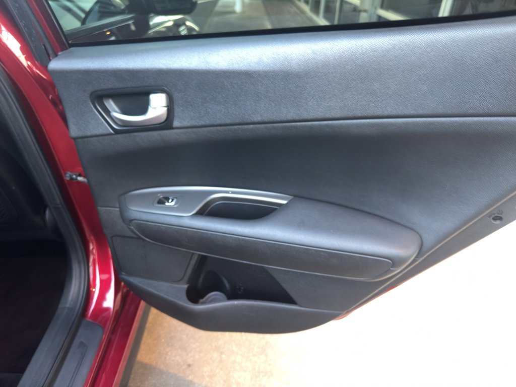 Used 2020 Kia Optima S image 15