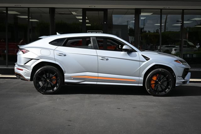 Used 2023 Lamborghini Urus S AWD/4WD image 16