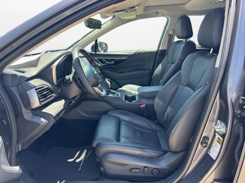 Used 2022 Subaru Outback Limited AWD/4WD image 11