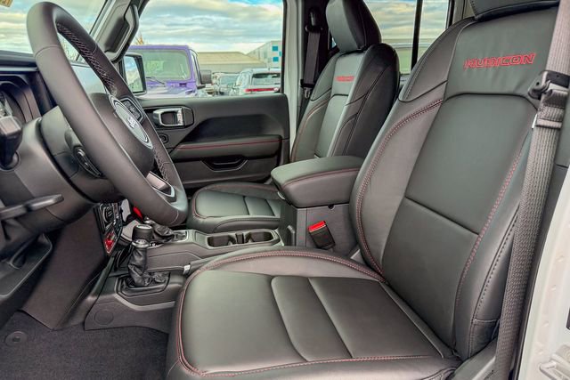 New 2026 Jeep Wrangler Unlimited Rubicon w/ Technology Group image 15
