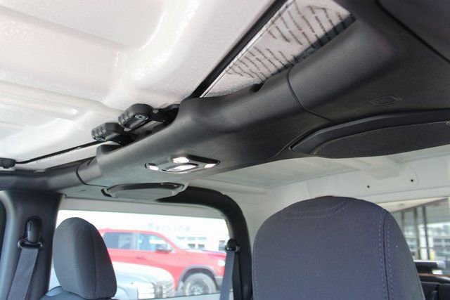 Used 2022 Jeep Wrangler Sport S image 26